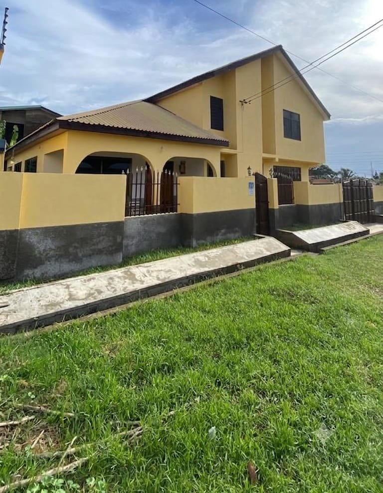 Beautiful 5 bedroom house