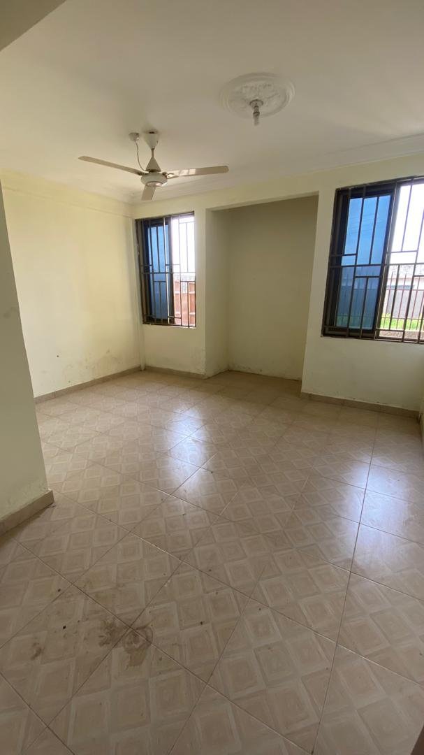 Beautiful 5 bedroom house - Image 2