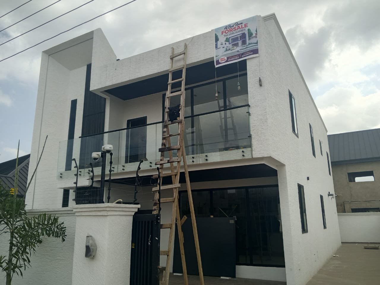 4 Bedroom Apartment - Image 4